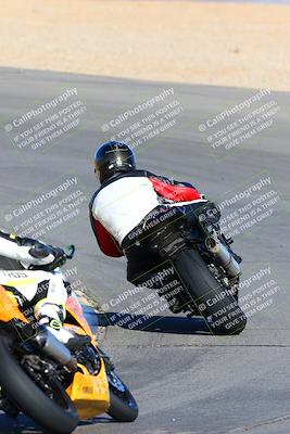 media/Jan-08-2022-SoCal Trackdays (Sat) [[1ec2777125]]/Turn 10 Backside (930am)/